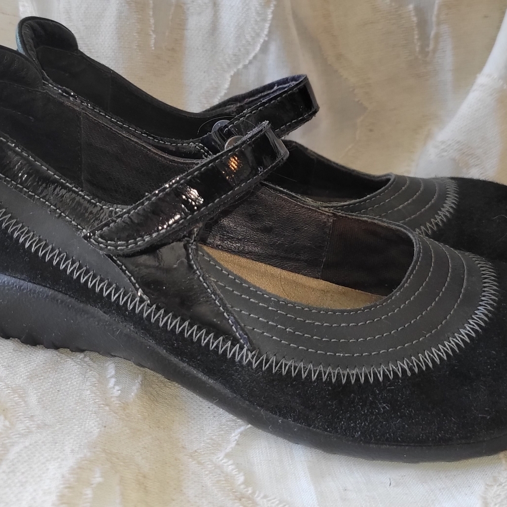 NAOT Maryjanes